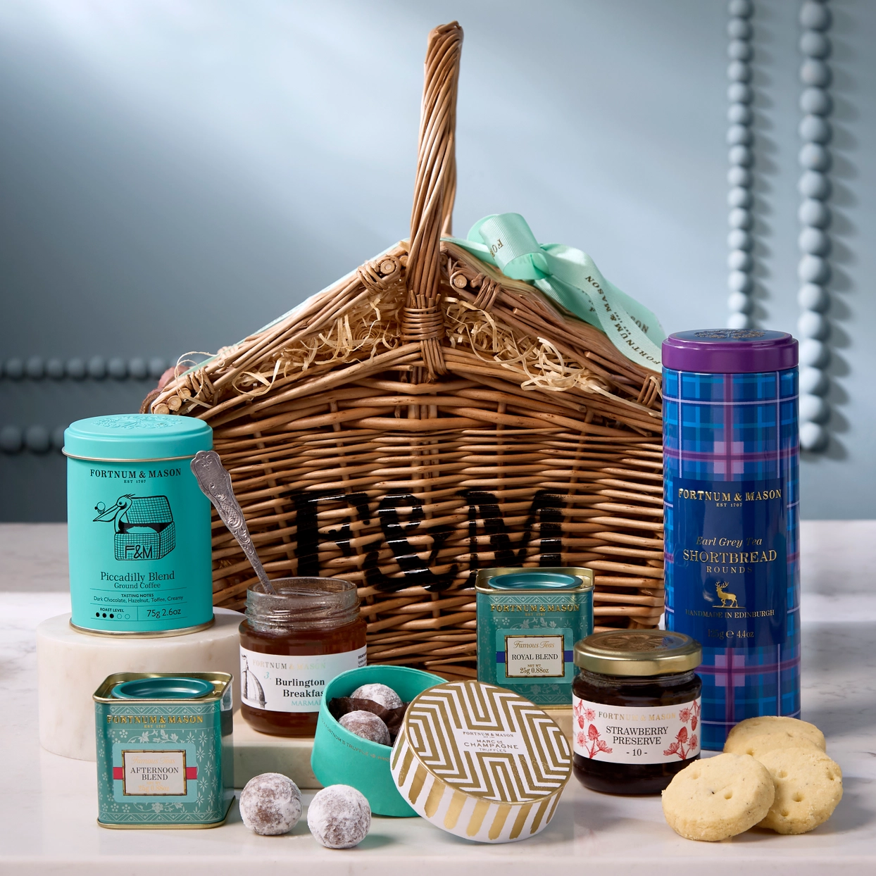 Fortnum and Mason The Taste of Fortnums Gourmet Food Gift Basket Hamper